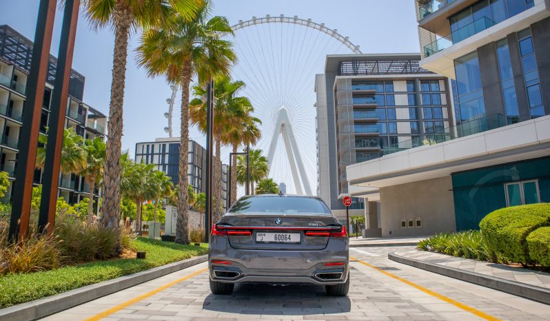 BMW 730Li полный